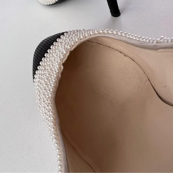 CHANEL || CC Logo Pearl Embellished Black Cap Toe Sequin High Heel Pumps EU 40 - Picture 10 of 15